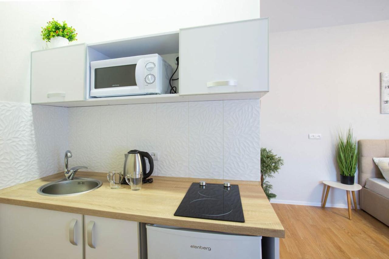 New Apartment In The Center - Gimnasiyna Naberezhna 24A-12 Kharkiv Exterior photo